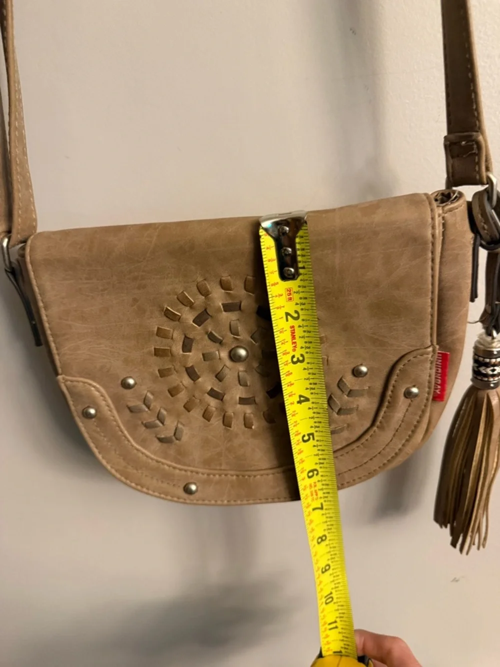 Unionbay Boho Crossbody Bag Tan Faux Leather Tassel Purse - Picture 9 of 10